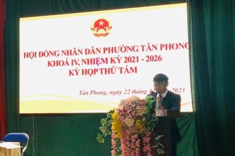 Kỳ họp thứ tám HĐND phường Tân Phong