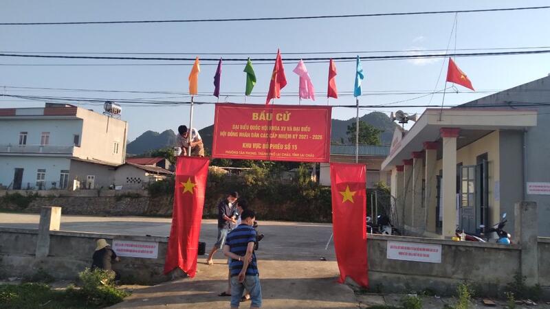 Uỷ ban bầu cử phường Tân Phong chuẩn bị cho công tác bầu cử